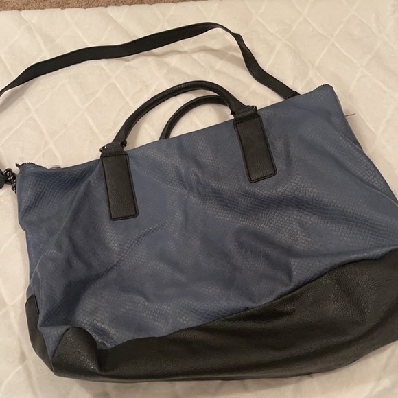 Purse - Picture 2 of 4